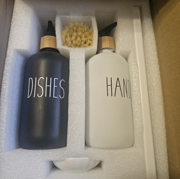 Rae Dunn like kitchen set - Picture 1 of 1